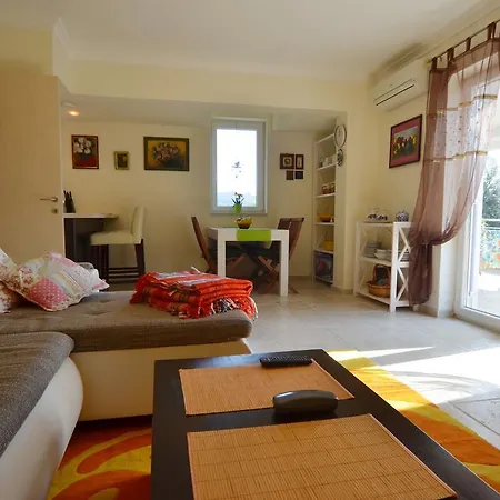 Apartment Kare *