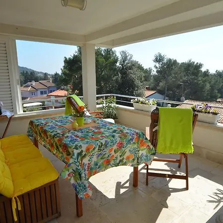 Apartment Kare *